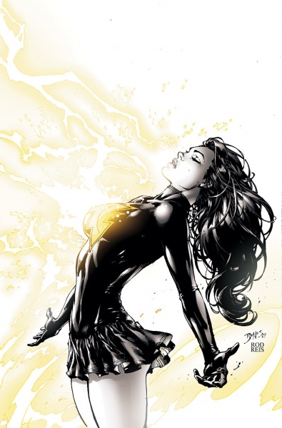 Thunder bolt illustration, nicely drawn.